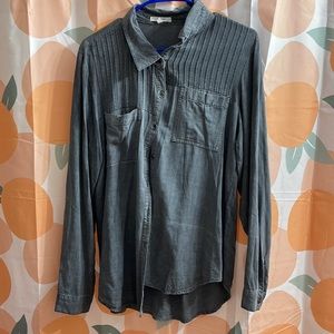 Size Large Maurices button up. Perfect condition. Dark grey.
